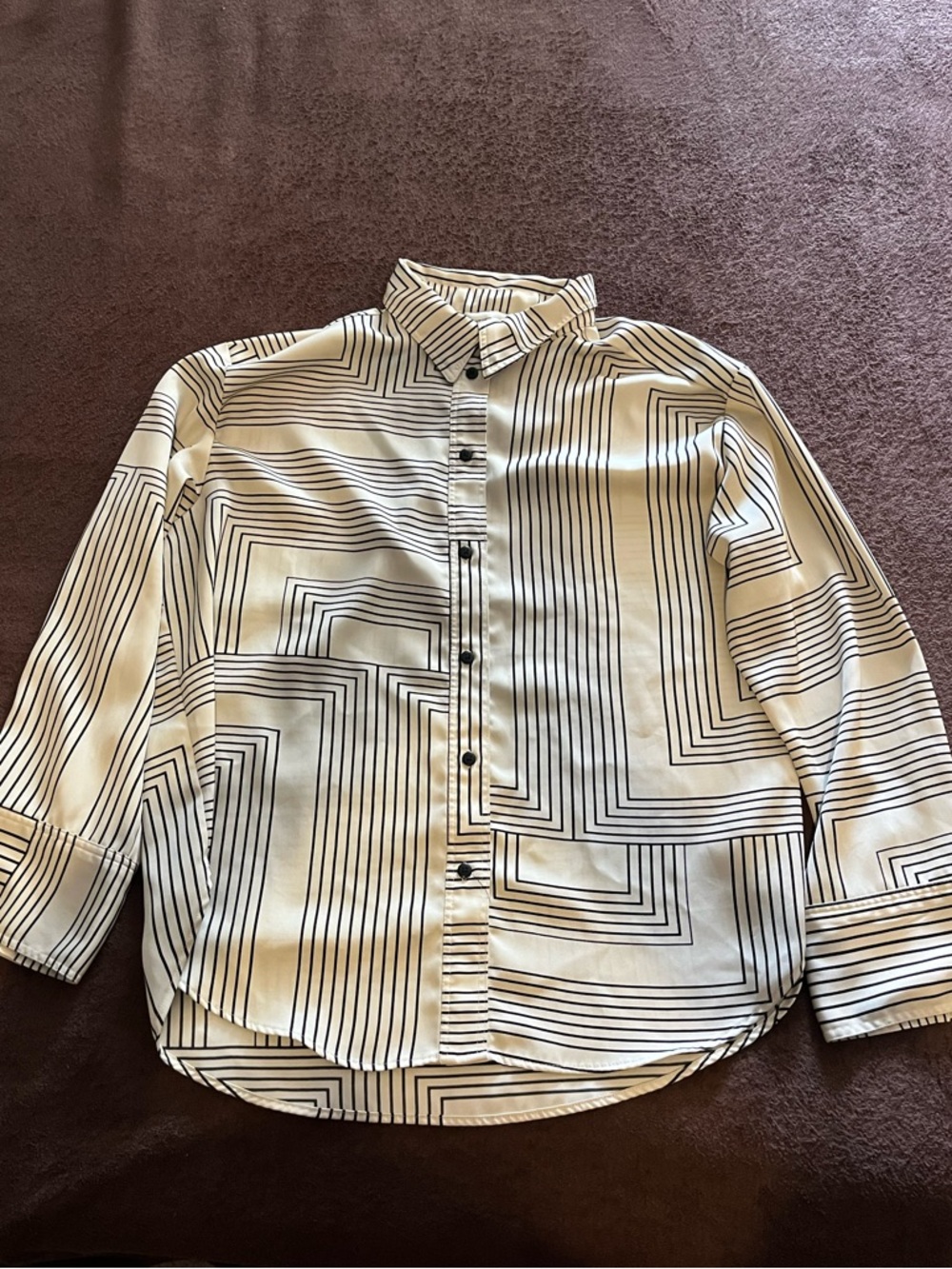 H&M White Button-Down Shirt with Black Geometric Lines